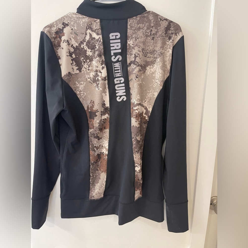 Girls with guns zip up NWOT